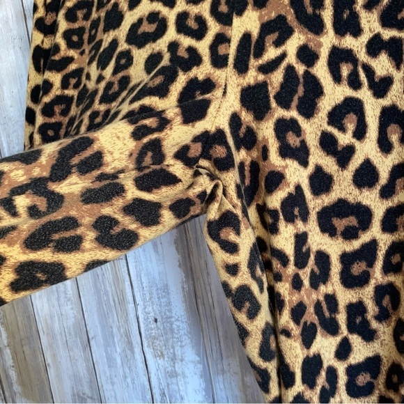 Torrid Leopard Leggings - Picture 3 of 5